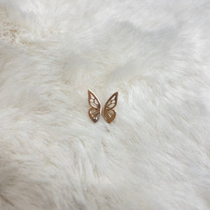 Metal Shape Stud Earring / Butterfly