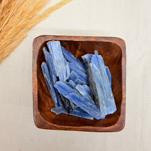 Blue Kyanite Pocket Stone | Lifes Compass