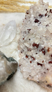 Himalayan quartz "Teach the User" cluster