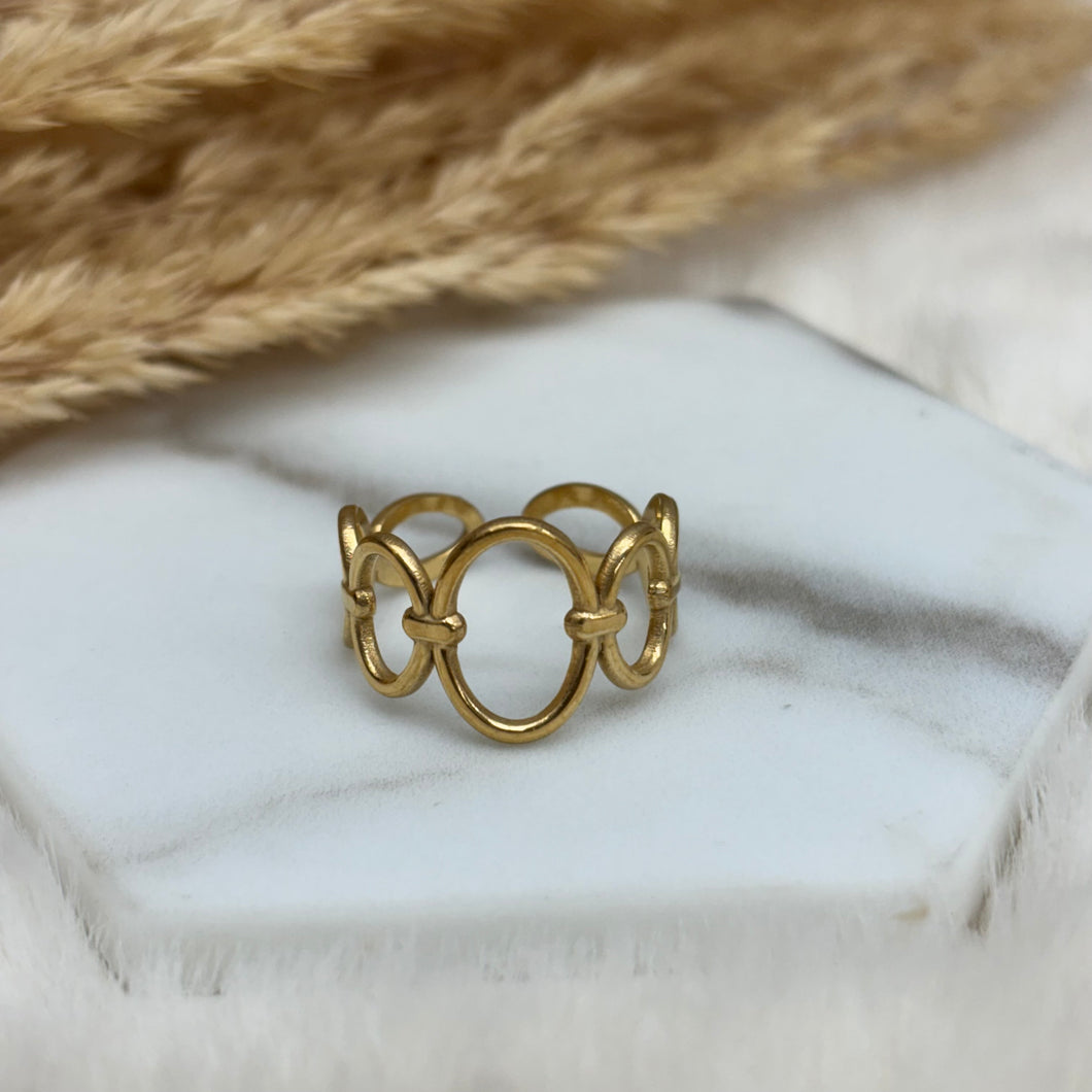 Oval Link Ring