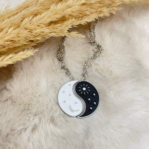 Best Friends Yin Yang Necklace (2)