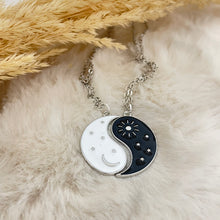 Best Friends Yin Yang Necklace (2)