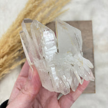 Himalayan quartz "Teach the User" cluster