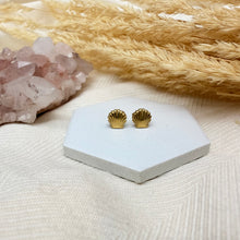 Metal Shape Stud Earring / Sally’s Seashells