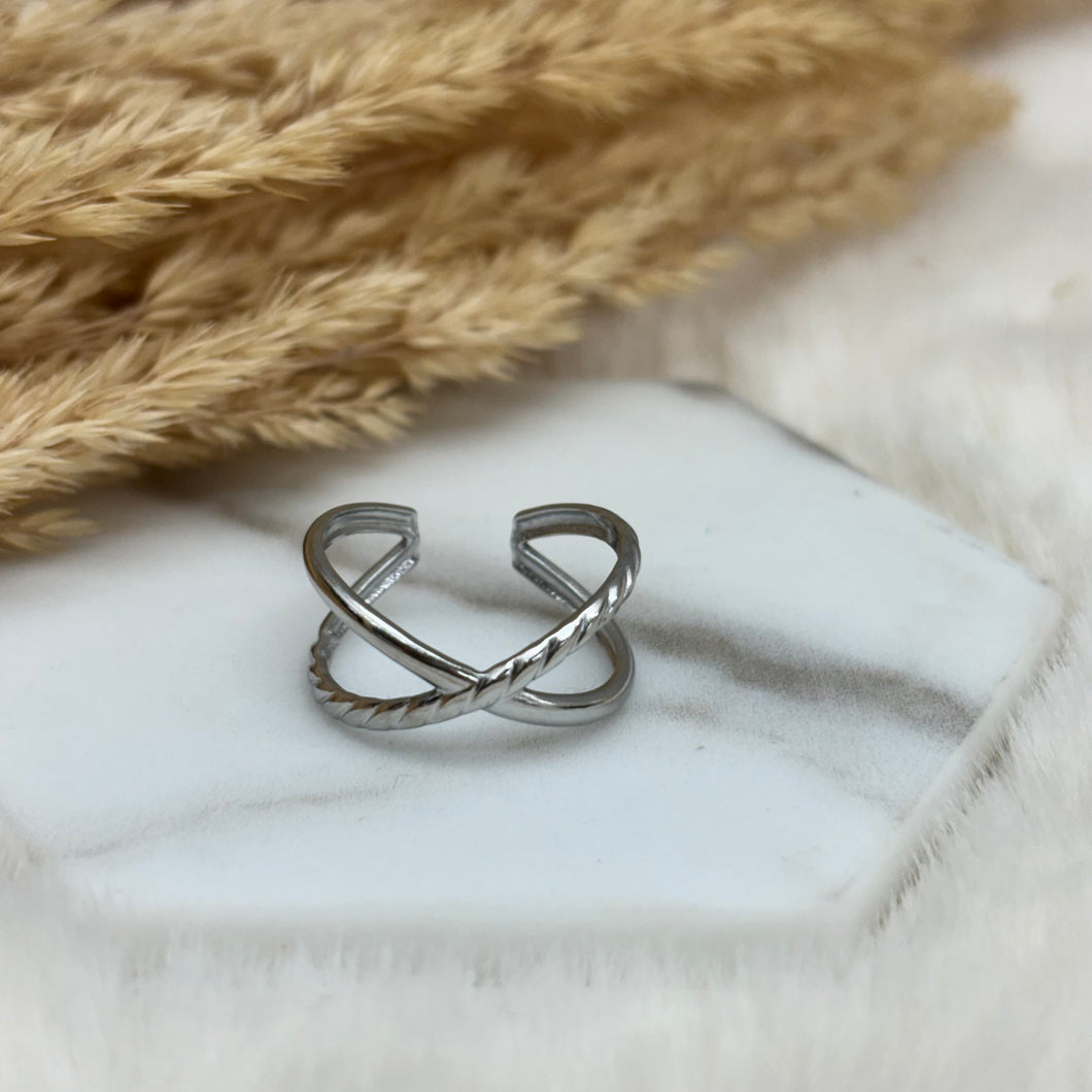 X Twist Ring