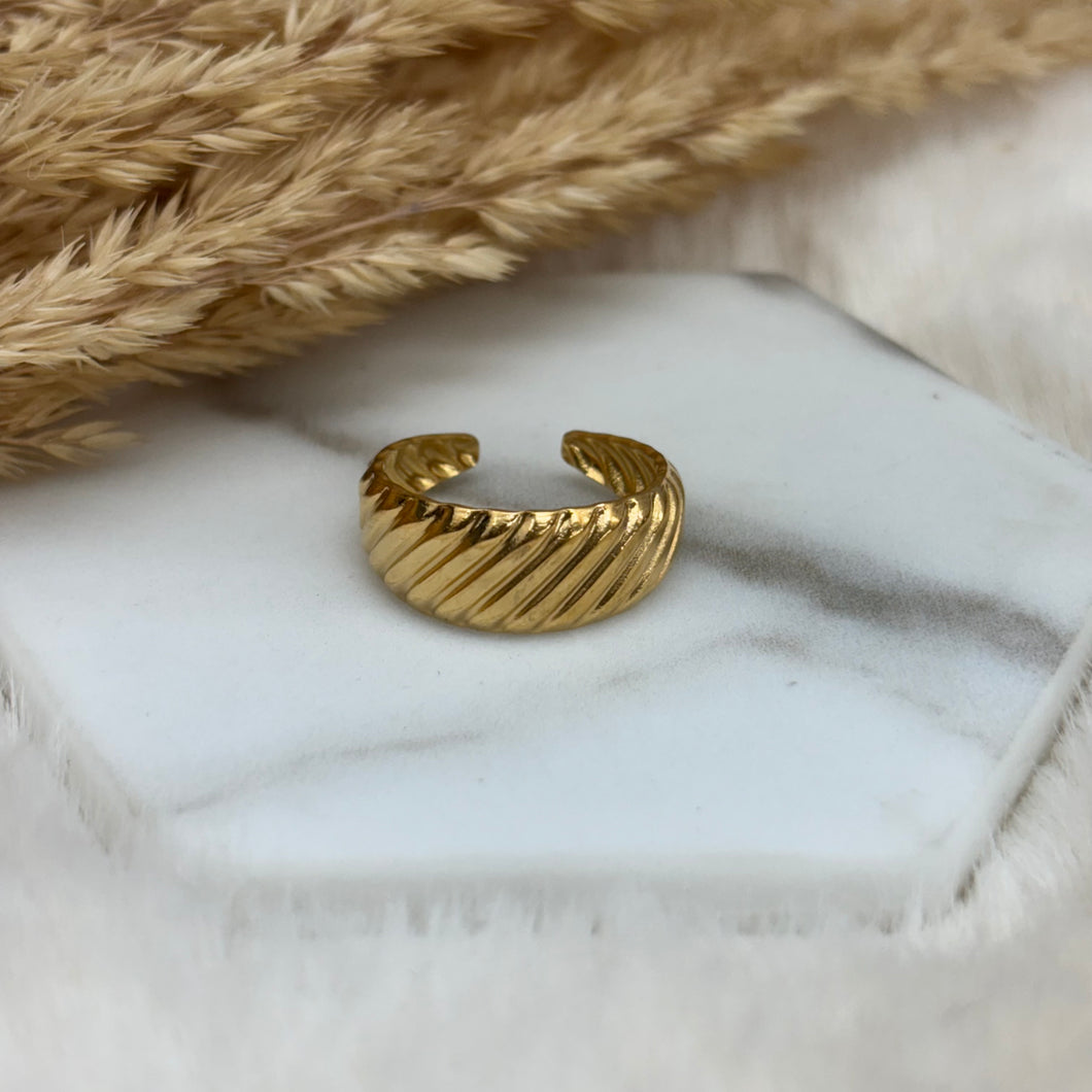 Croissant Ring