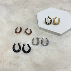 Metal Shape Stud Earring / Horse Shoe