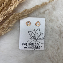 Metal Shape Stud Earring / Sun