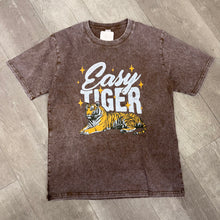 Graphic Tee / Easy Tiger