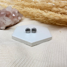 Metal Shape Stud Earring / Sally’s Seashells