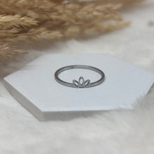 Ring | Three Petals | Stainless Steel