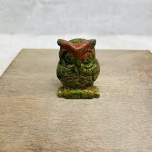 Gemstone Owl / Variety of Stones
