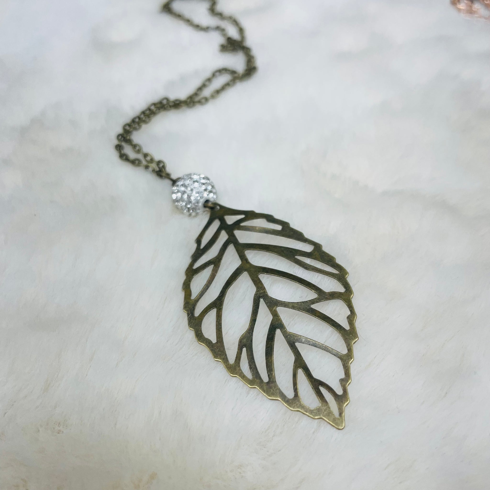 Filigree leaf clearance