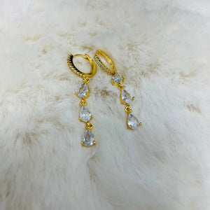 Hoop Earrings / Hanging Diamond Trio