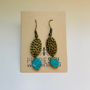 Earring / one of a kind #69 / bronze hammered turquoise stone