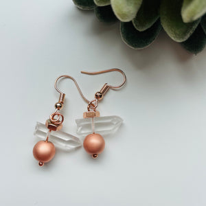 Earring / one of a kind #11 / rose gold clear quartz