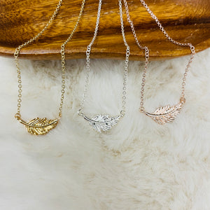 Dainty Necklace / Feather