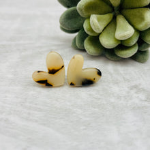 Earring / Resin Rosaline Hearts Assymetrical