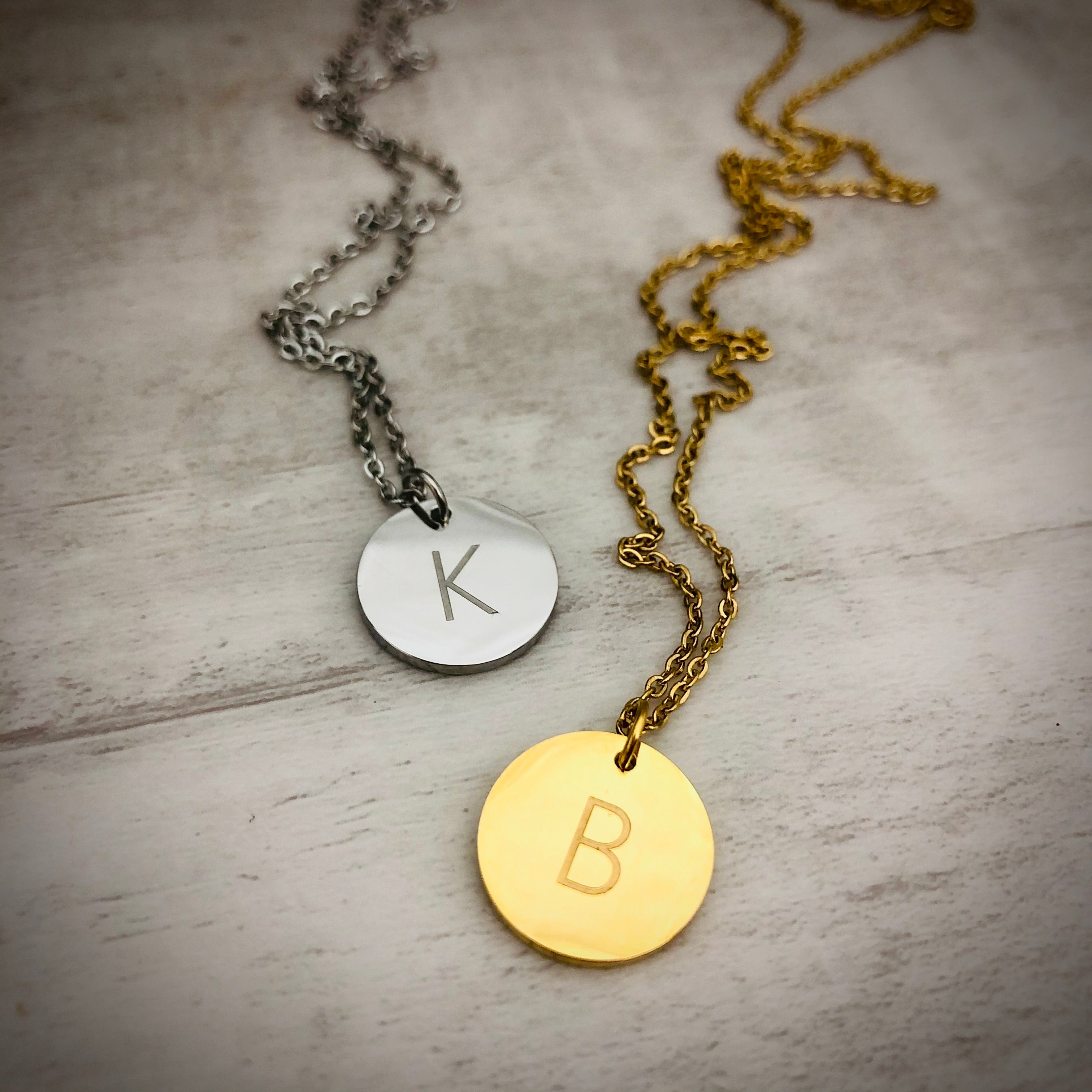 【Monday Edition】GLITTERING INITIAL NECLACE Sparkle Initial Necklace - Perfect Gift Idea ⏐ Laondrim